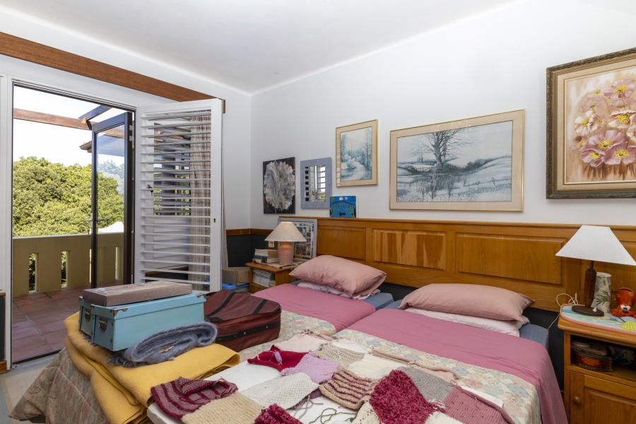 7 Bedroom Property for Sale in West Beach Eastern Cape